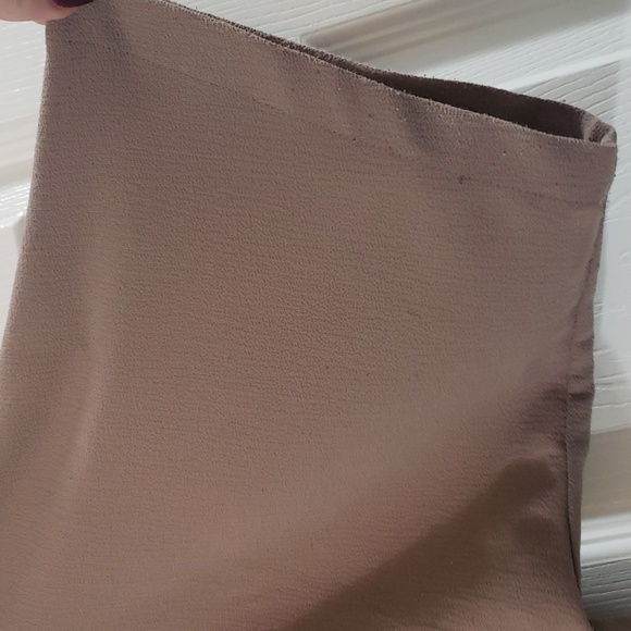 Tan blouse - Picture 4 of 7